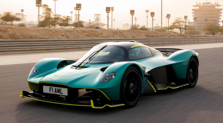 The Top 10 Fastest Cars in the World! 9 Aston Martin Valkyrie