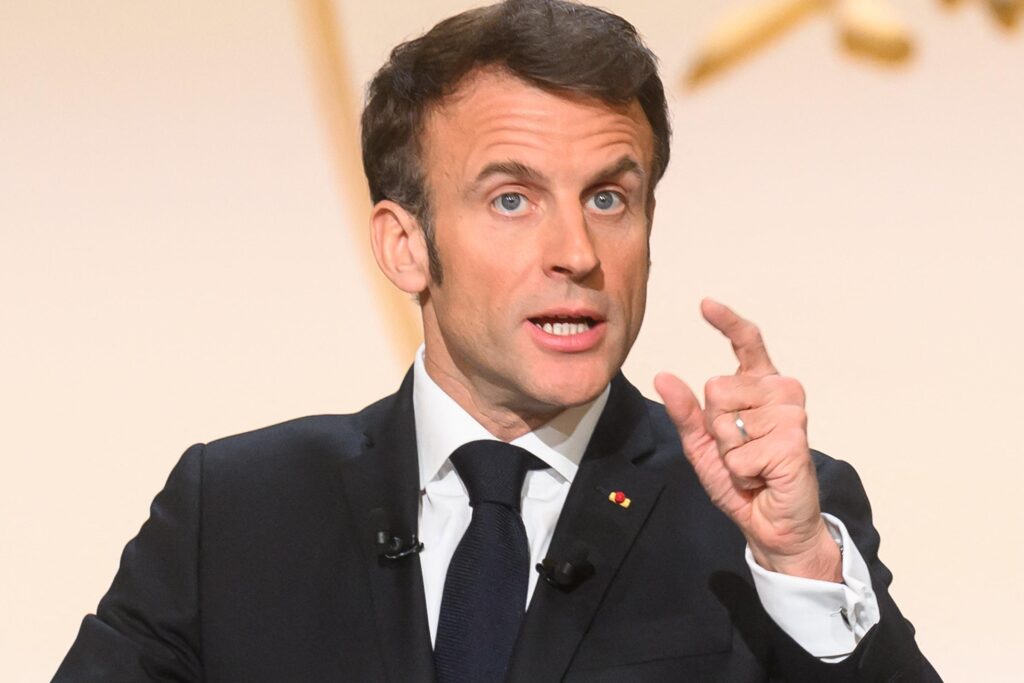 The Top 10 Most Intelligent Presidents in the World! 5 Emmanuel Macron Intelligent President