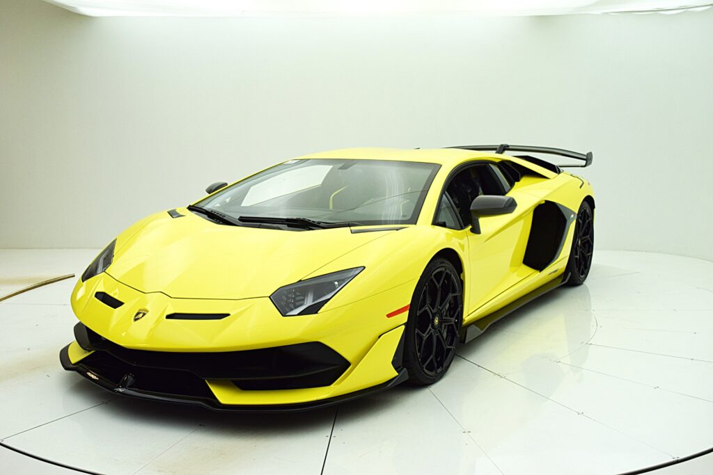 The Top 10 Fastest Cars in the World! 10 Lamborghini Aventador SVJ