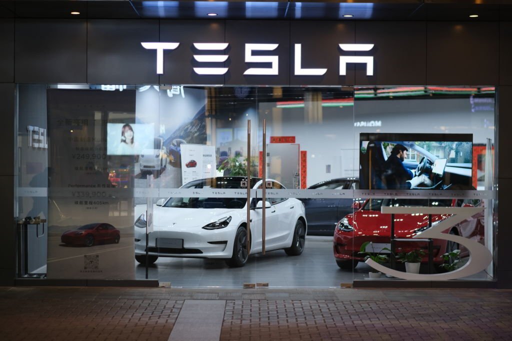 The Top 10 Electric Car Companies in the World! 2 Tesla