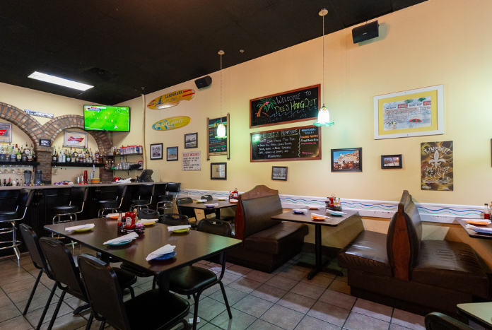 The Top 10 Restaurants in Panama City Beach! 8 Dee's Hangout