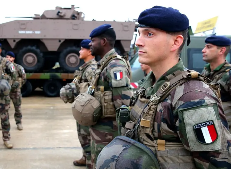 The Top 10 Strongest Armies In The World! 7 France
