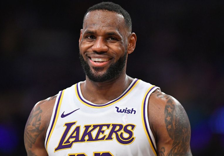 The Top 10 Richest Sportsmen in the World 2023! 6 LeBron James