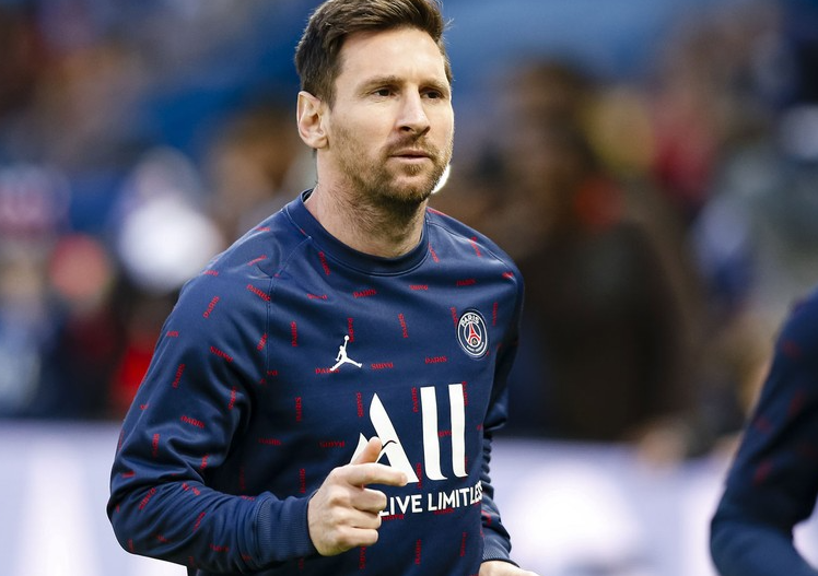 The Top 10 Richest Sportsmen in the World 2023! 3 Lionel Messi